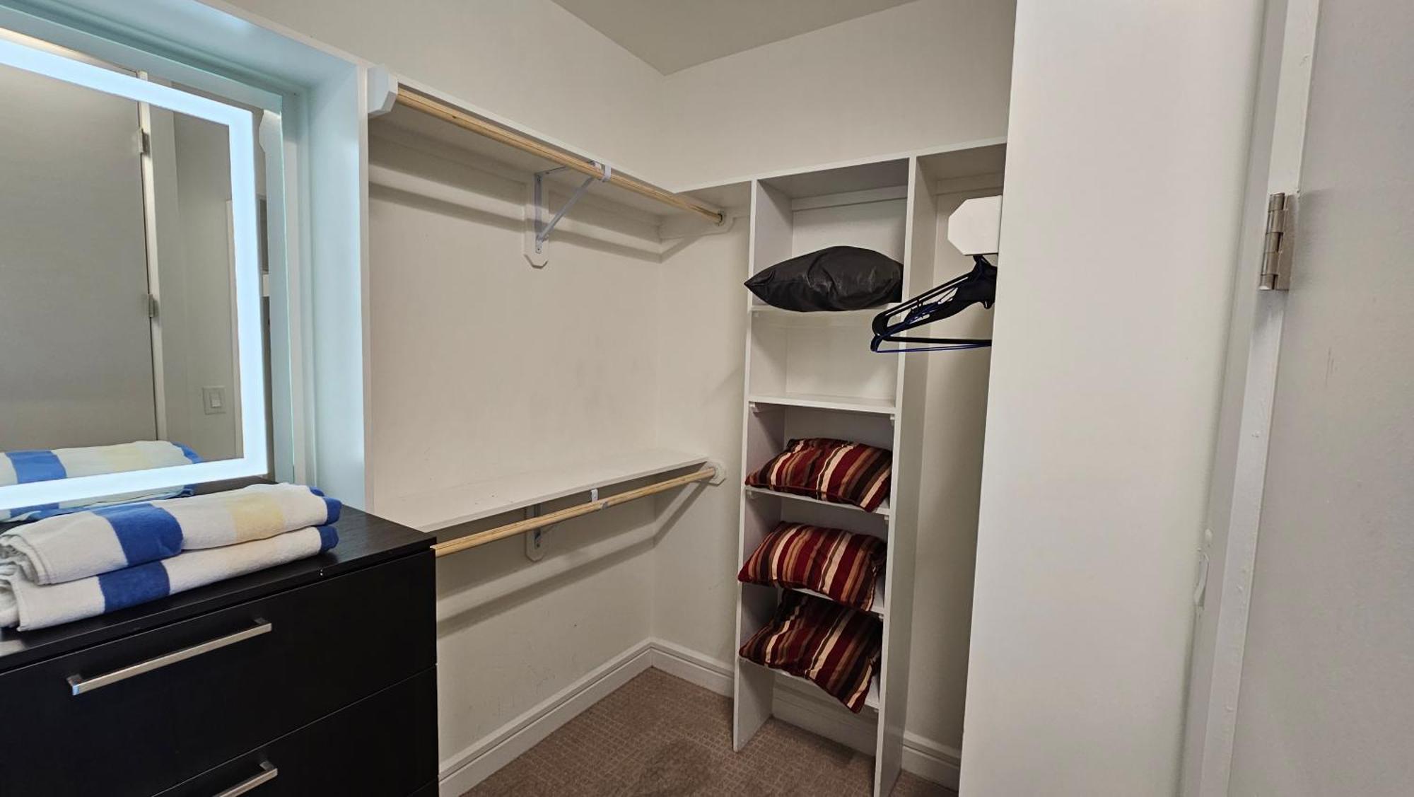 Luxury Highrise In Midtown - Skyline Views And Chic Decor Leilighet Houston Eksteriør bilde